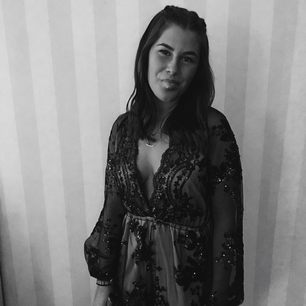 Meet your Posher, Caroline